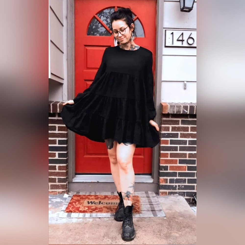 Black Ruffled Dress - Picture 4 of 12